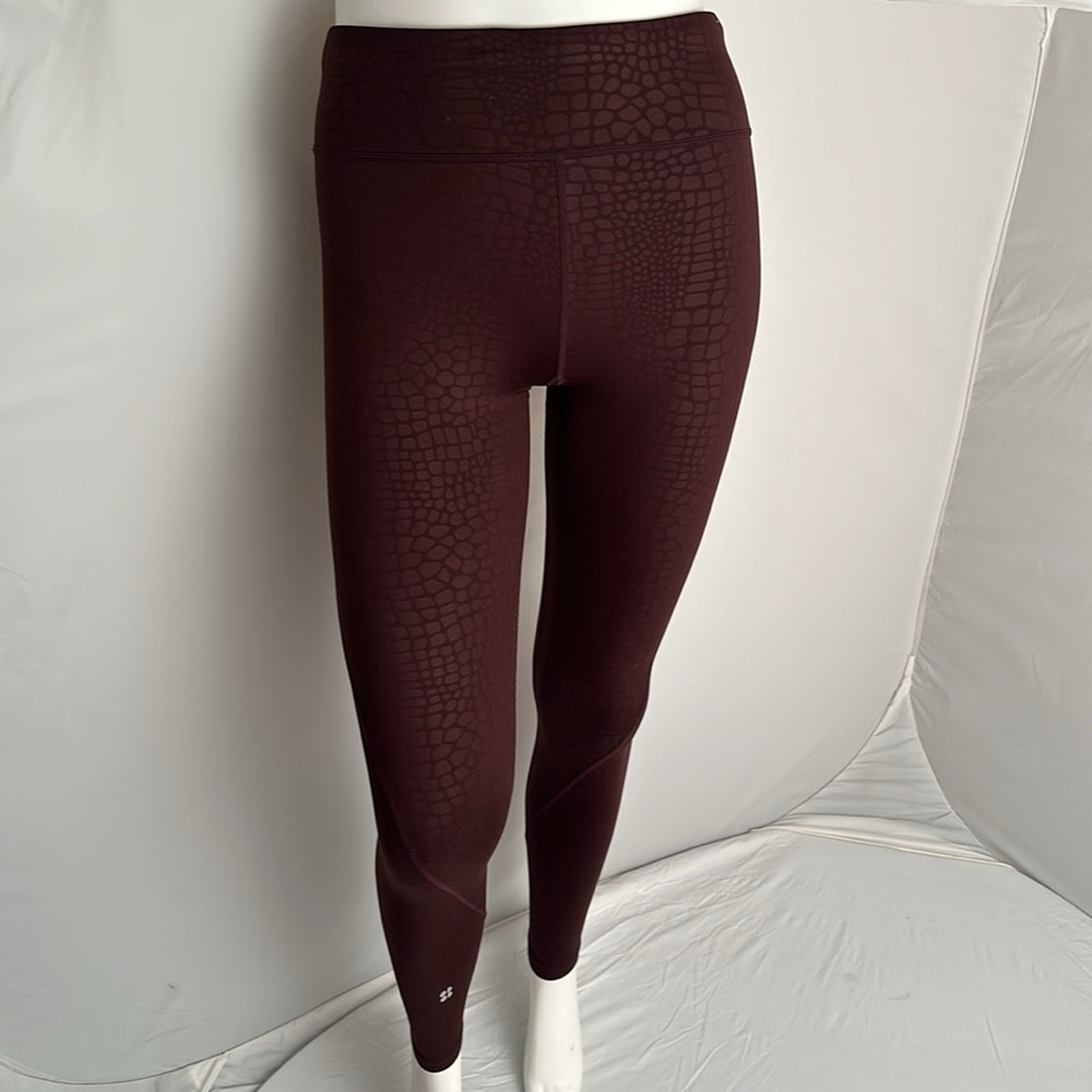 Sweaty Betty All Day maroon snake textured 7/8 leggings
